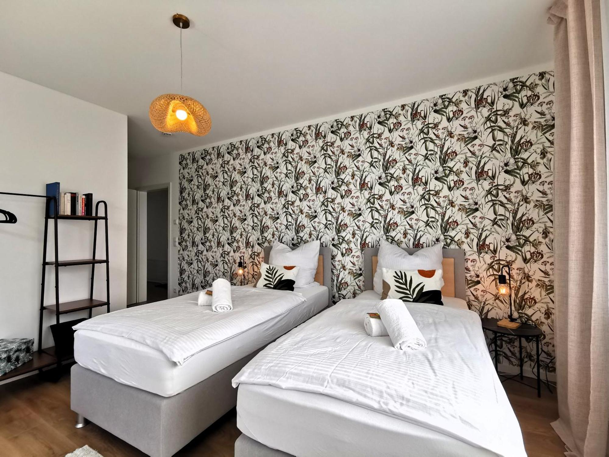 Bohnapartments Haus Zocheblick - 2 Kostenlose Parkplaetze - Sehr Ruhig - 4 Schlafzimmer - Neubau - Vollausstattung - Wlan Hoppegarten Dış mekan fotoğraf